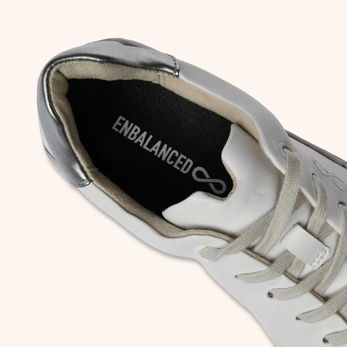 AppleSkin Sneaker – Weiß/Silber (Damen)
