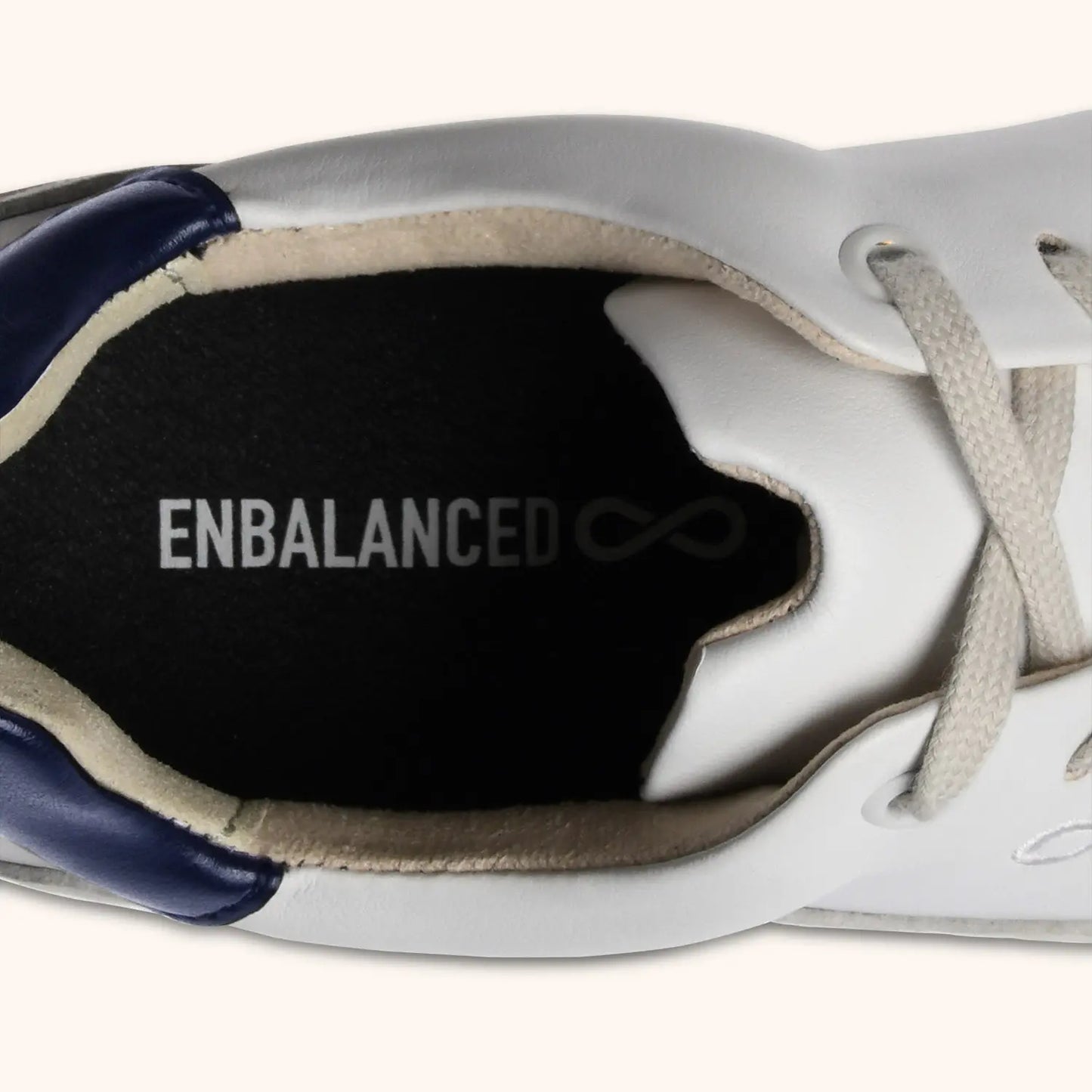 AppleSkin Sneaker – Weiß/Navy (Damen)