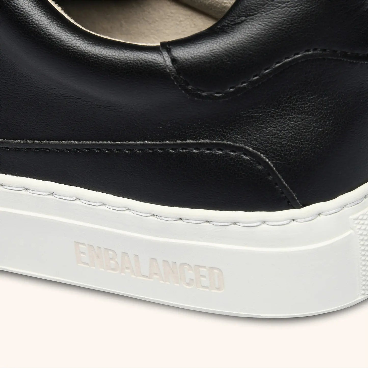 AppleSkin Sneaker – Schwarz (Damen)